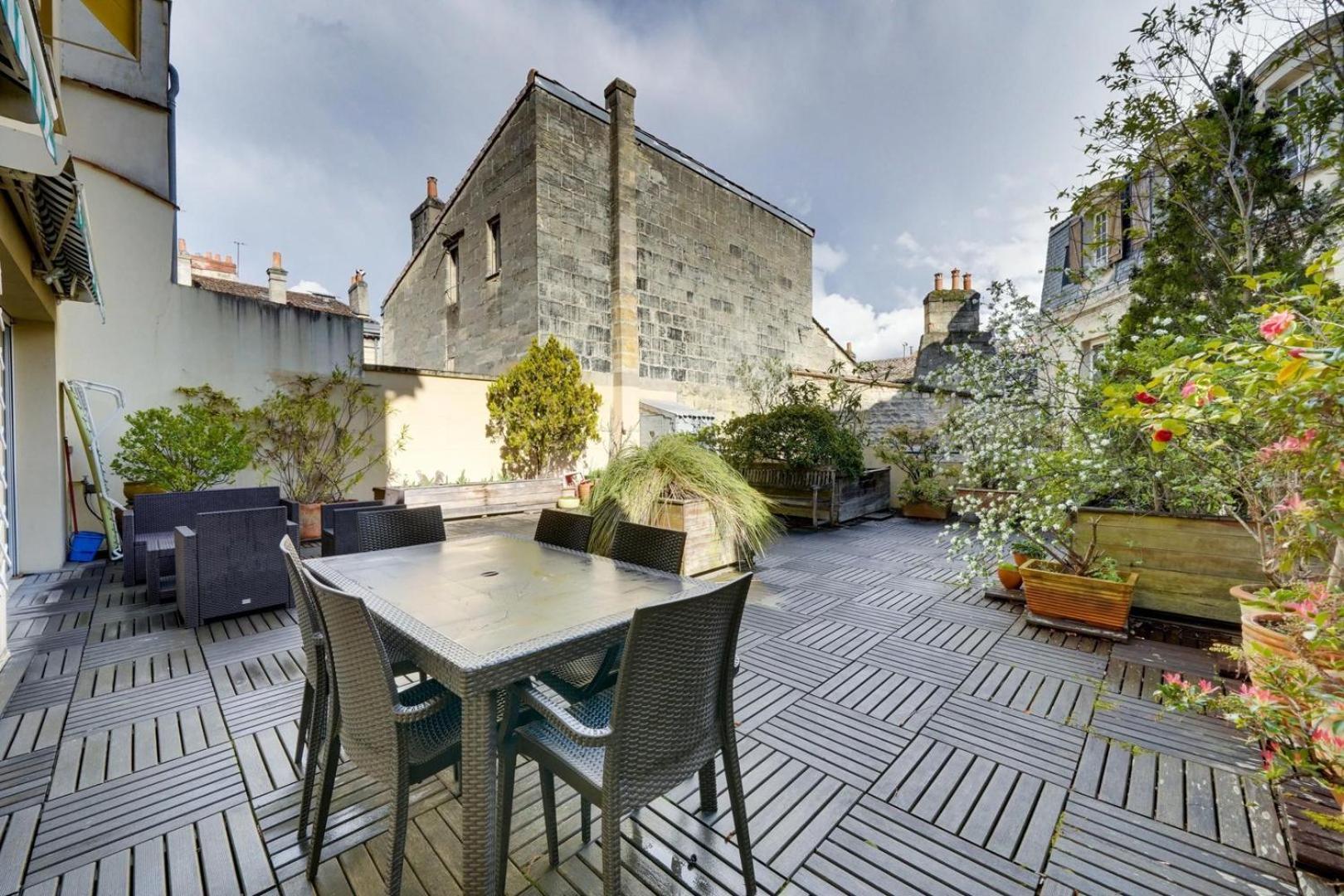 Lovely Apartment With Exceptional Terrace Bordeaux Exterior photo